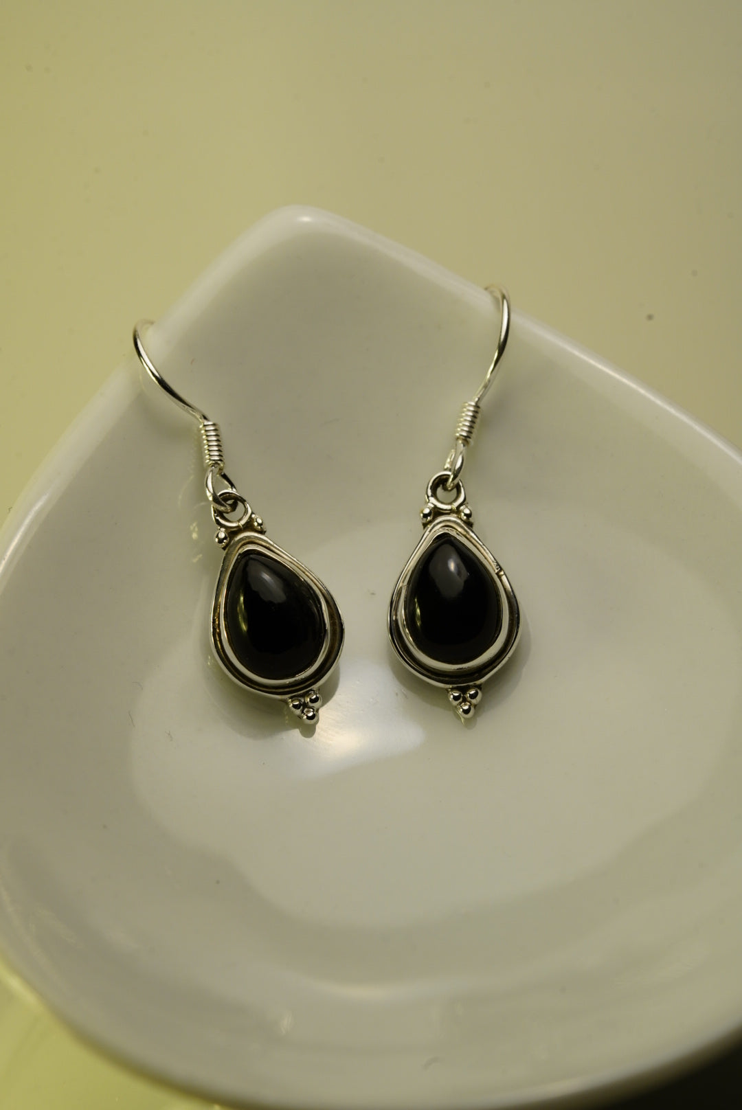 Vintage Black onyx Earrings